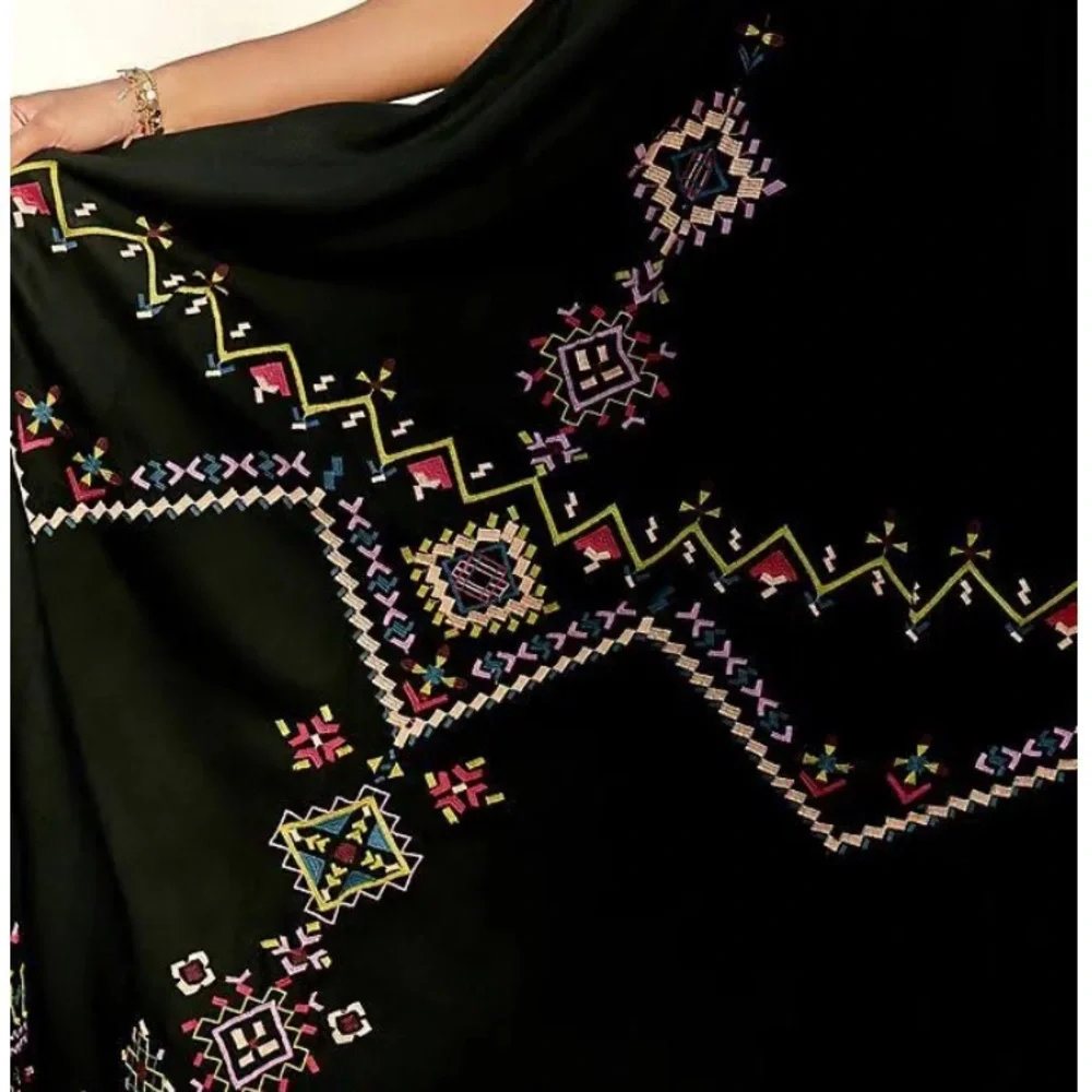 COPY - NWT Anthropologie embroidered halter dress with pockets size small - Picture 3 of 16